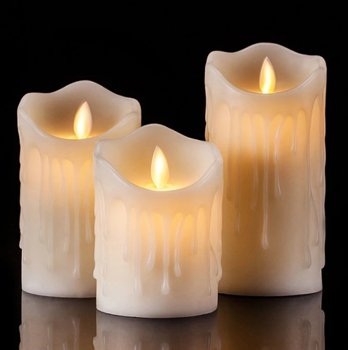 Obrázok z 3 dekoratívne LED sviečky na batérie s pohyblivým plameňom